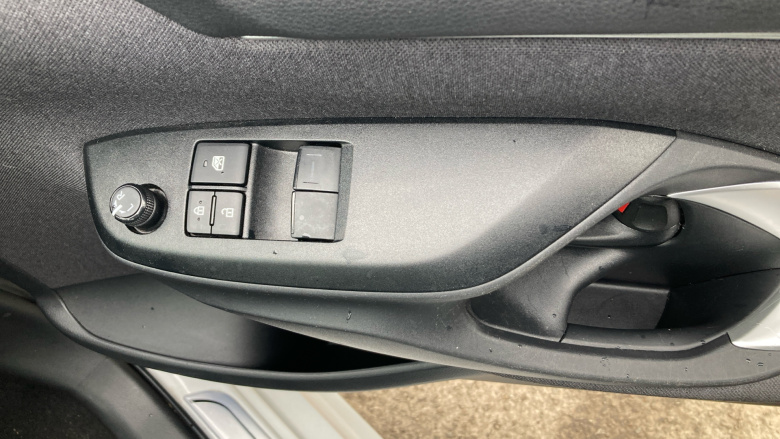 Toyota Yaris 1.5 Hybrid Icon 5dr CVT Hybrid Hatchback